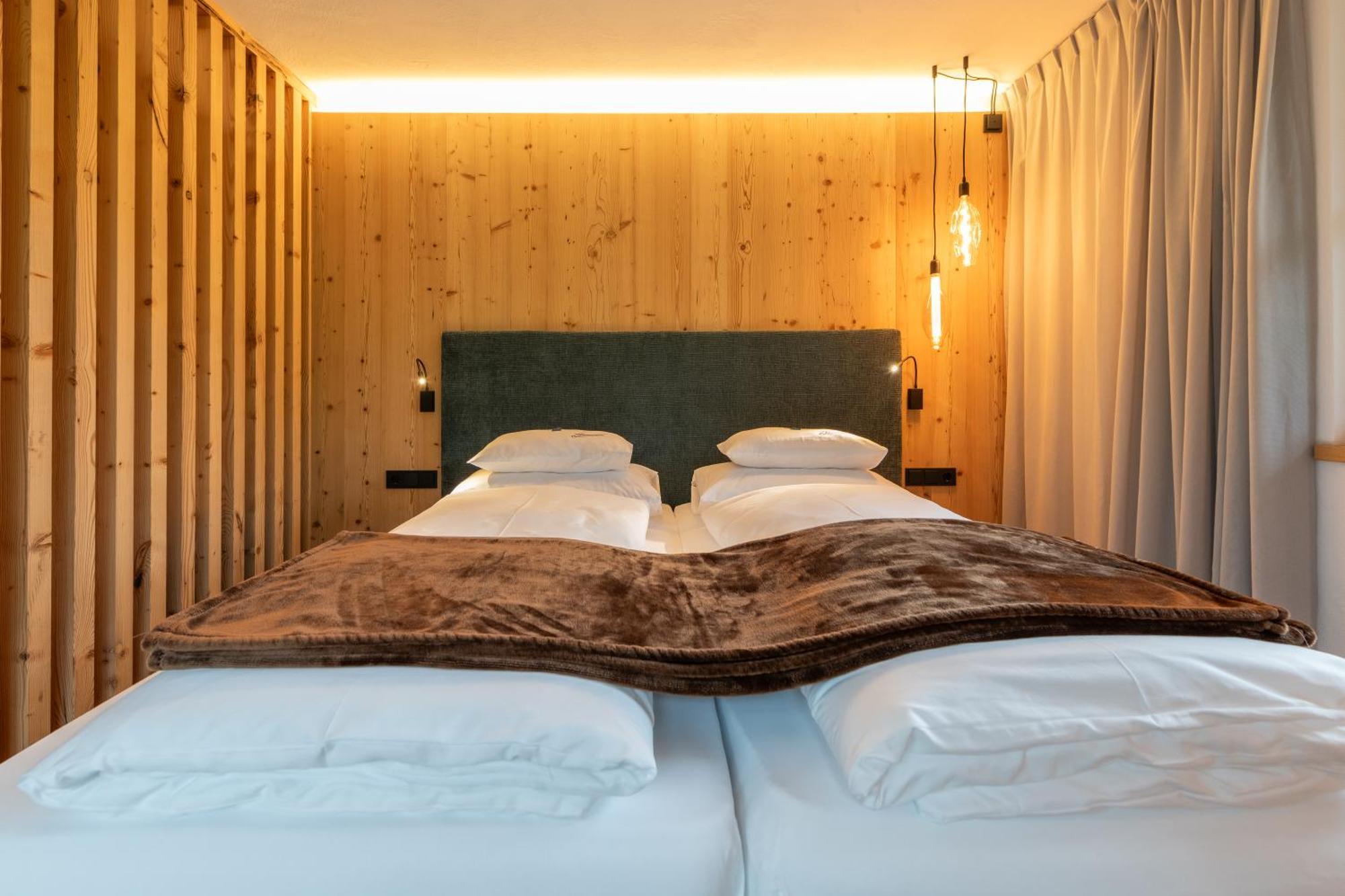 Berghotel Johanneshof Anterselva di Mezzo Luaran gambar