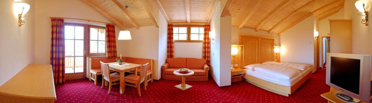 Berghotel Johanneshof Anterselva di Mezzo Luaran gambar